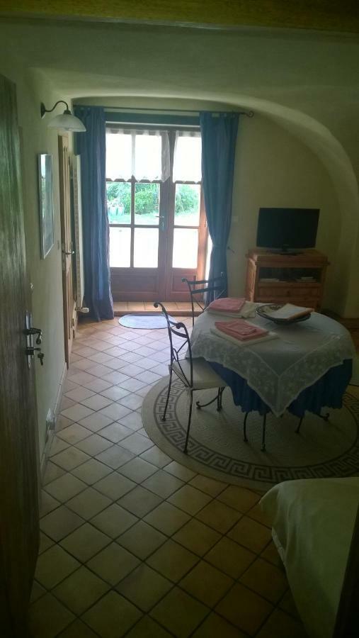 Les Griottes Bed & Breakfast Charols Dış mekan fotoğraf